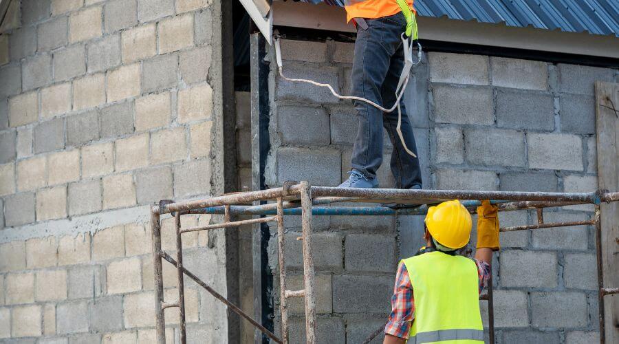 Expert Emergency Roof Repairs services in Oakesdale, WA